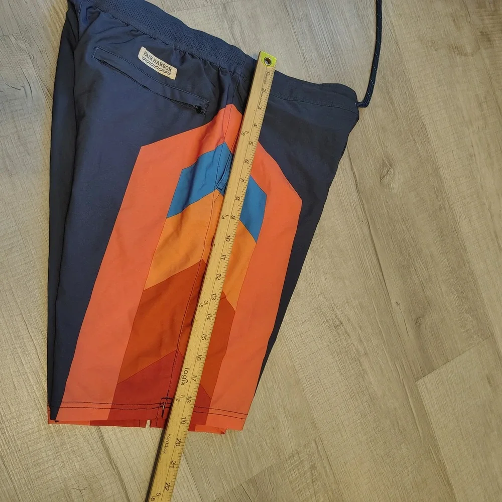 Fair Harbor Mens Board Shorts Navy Orange Chevron Swim Trunks Liner Size Medium